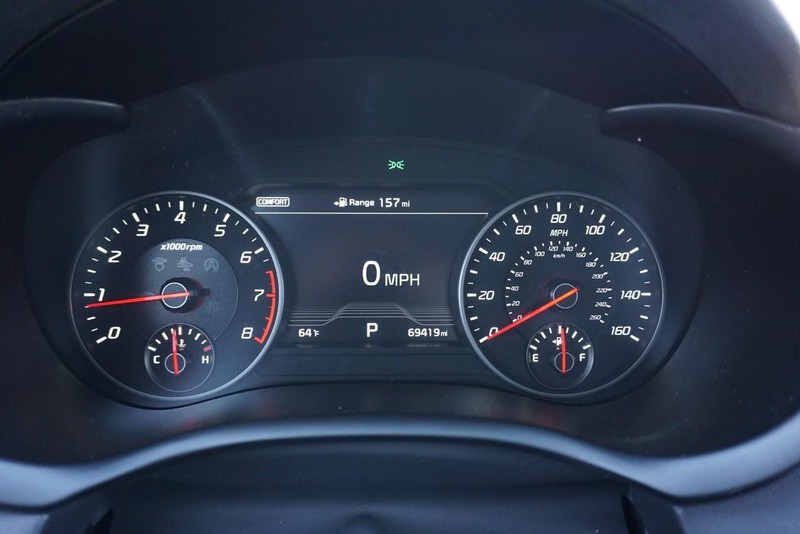 Kia Stinger Vehicle Full-screen Gallery Image 43