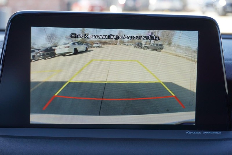 Kia Stinger Vehicle Full-screen Gallery Image 58