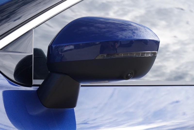 Nissan Rogue Vehicle Full-screen Gallery Image 10