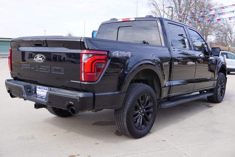 Ford F-150 Vehicle Full-screen Gallery Image 03