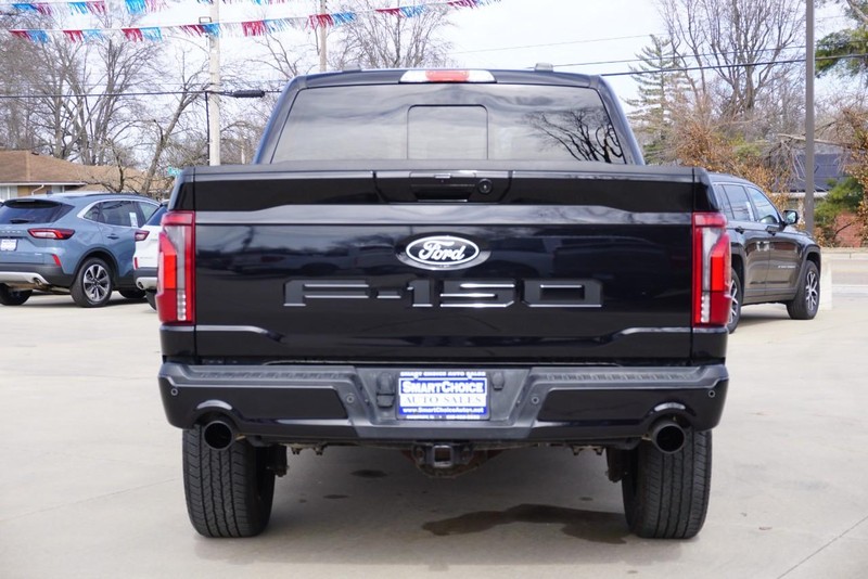 Ford F-150 Vehicle Full-screen Gallery Image 04
