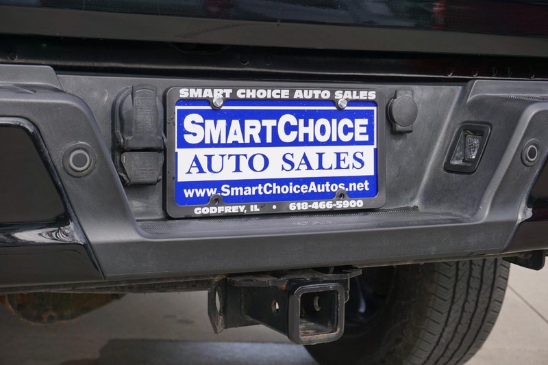 Ford F-150 Vehicle Full-screen Gallery Image 23