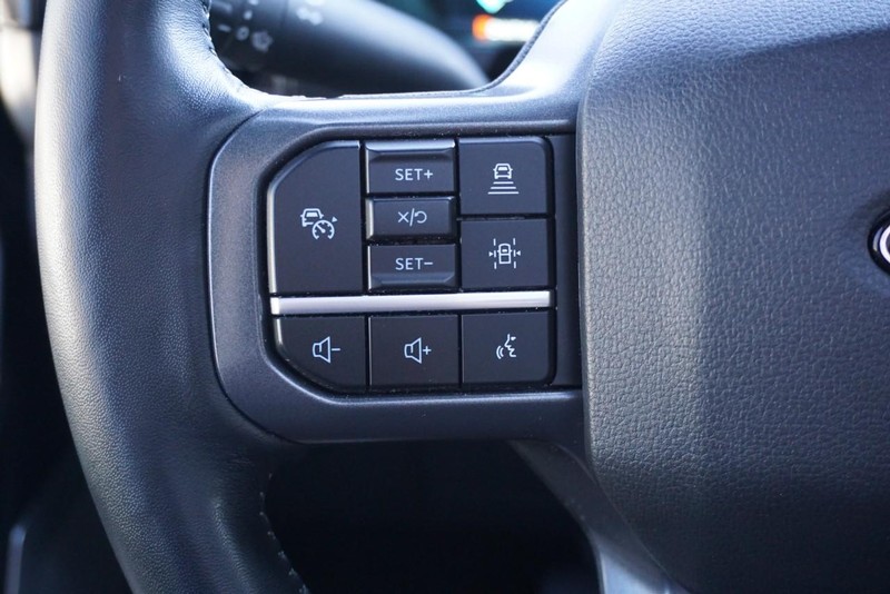 Ford F-150 Vehicle Full-screen Gallery Image 41