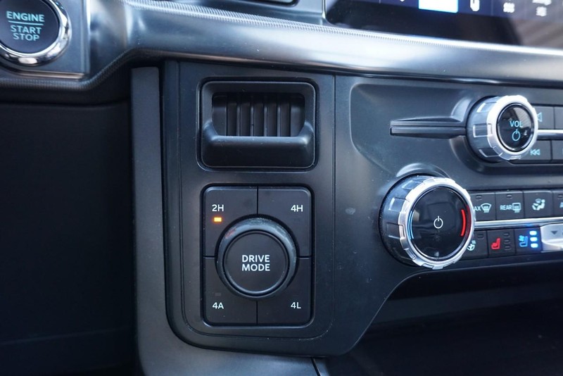 Ford F-150 Vehicle Full-screen Gallery Image 45