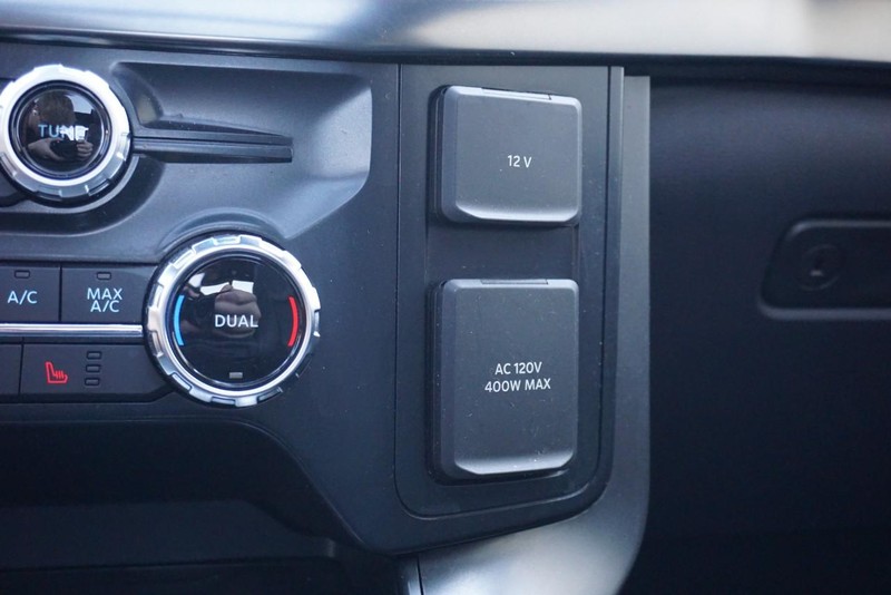 Ford F-150 Vehicle Full-screen Gallery Image 48