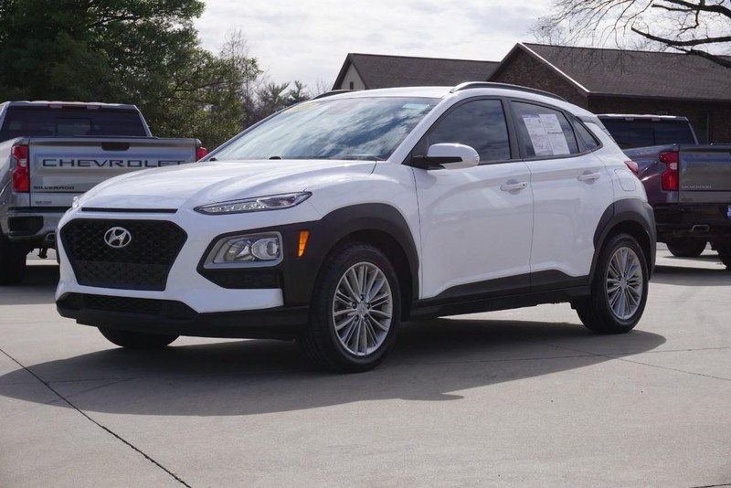 Hyundai Kona Vehicle Full-screen Gallery Image 07