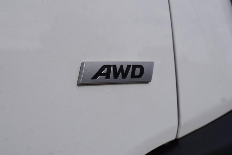 Hyundai Kona Vehicle Full-screen Gallery Image 19