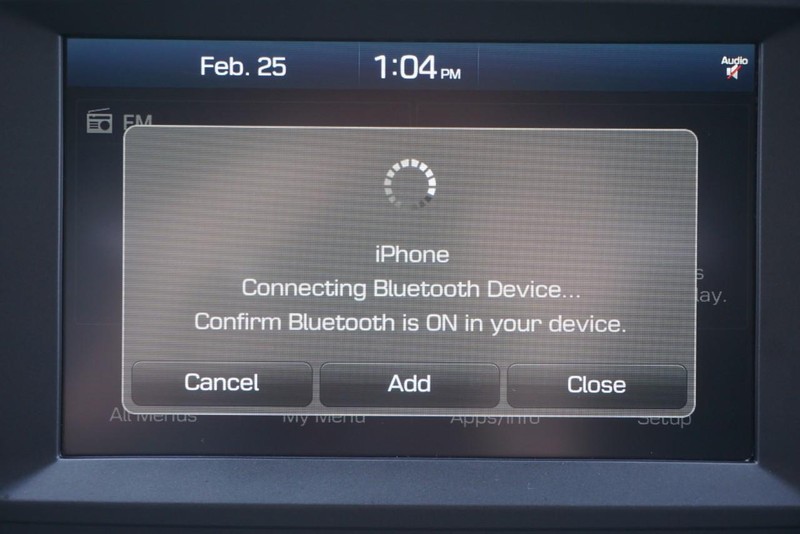 Hyundai Kona Vehicle Full-screen Gallery Image 45