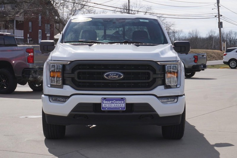 Ford F-150 Vehicle Full-screen Gallery Image 08