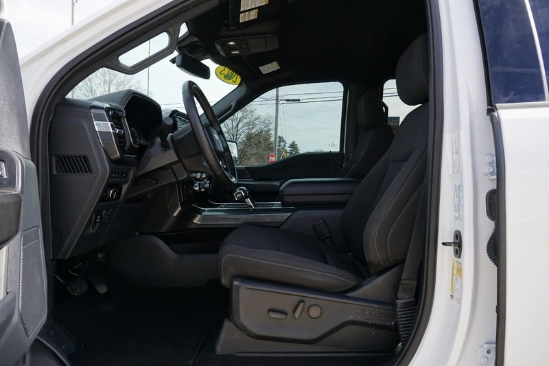 Ford F-150 Vehicle Full-screen Gallery Image 27