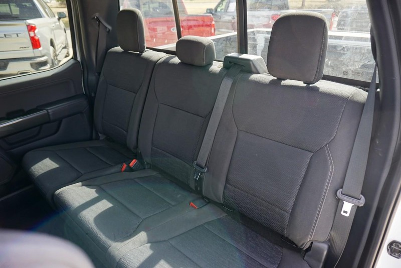 Ford F-150 Vehicle Full-screen Gallery Image 31