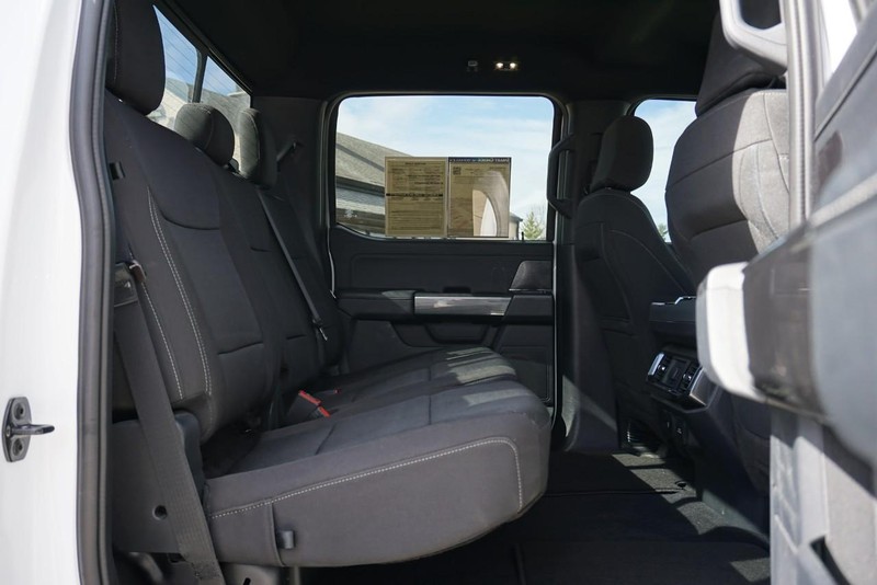Ford F-150 Vehicle Full-screen Gallery Image 32
