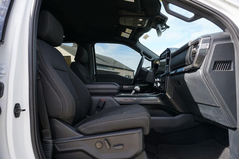 Ford F-150 Vehicle Full-screen Gallery Image 34