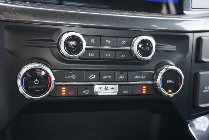 Ford F-150 Vehicle Full-screen Gallery Image 50