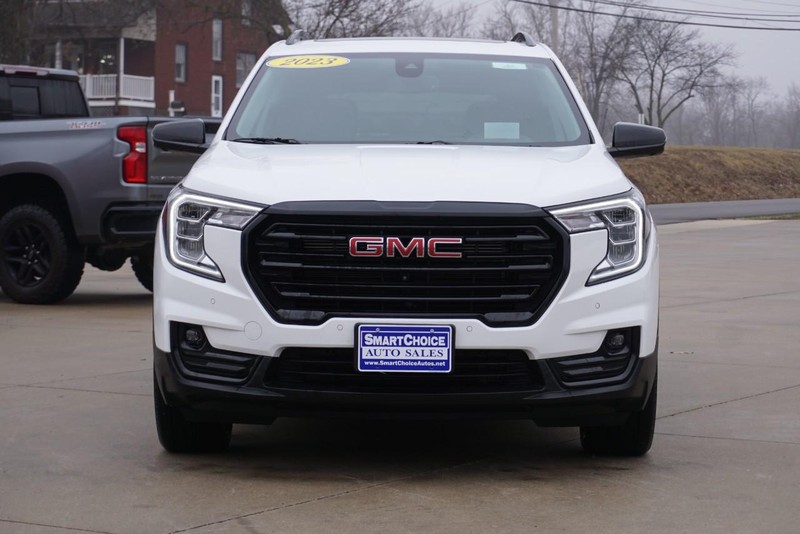 GMC Terrain Vehicle Full-screen Gallery Image 08