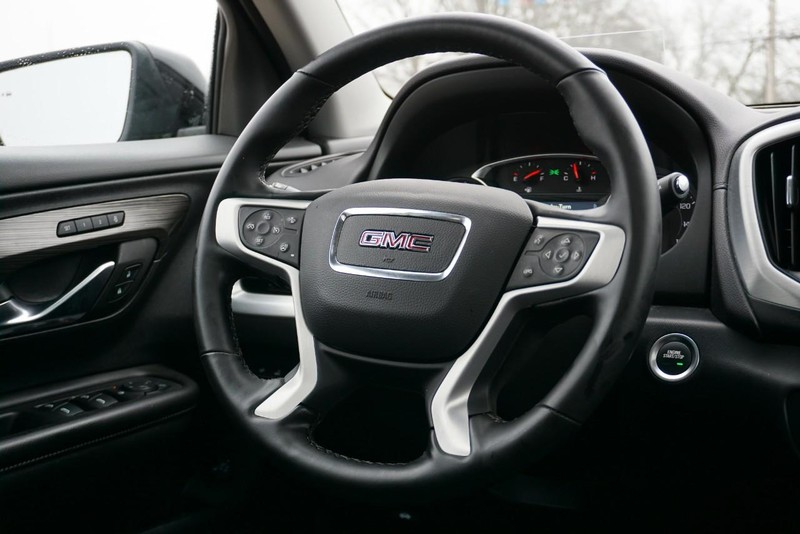 GMC Terrain Vehicle Full-screen Gallery Image 33