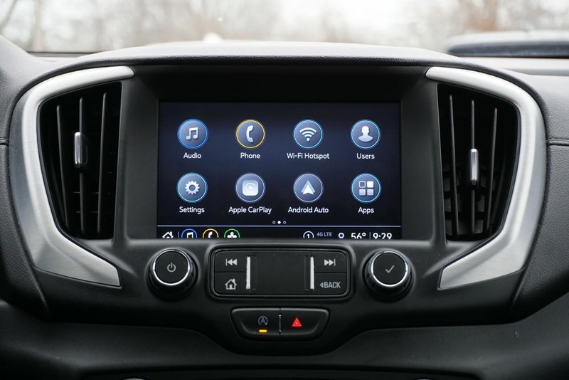 GMC Terrain Vehicle Full-screen Gallery Image 34