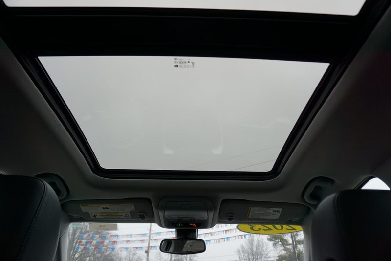 GMC Terrain Vehicle Full-screen Gallery Image 36