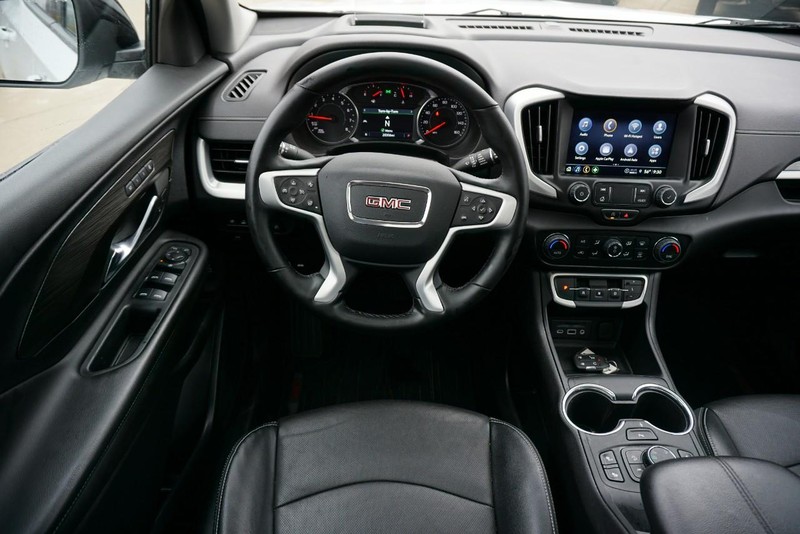 GMC Terrain Vehicle Full-screen Gallery Image 37