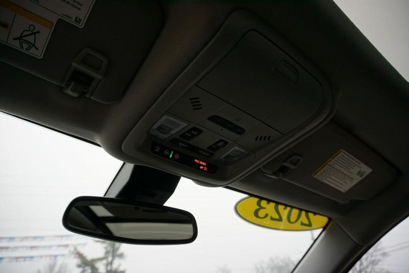 GMC Terrain Vehicle Full-screen Gallery Image 53