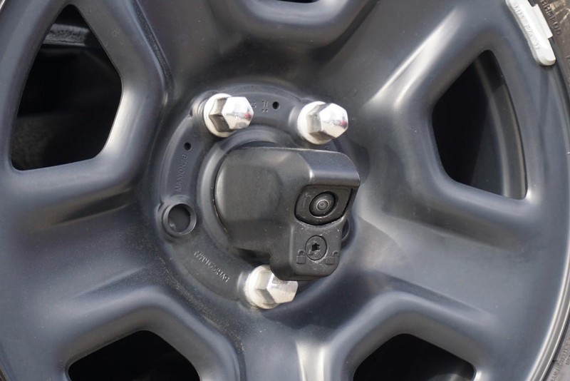 Jeep Wrangler Vehicle Full-screen Gallery Image 22