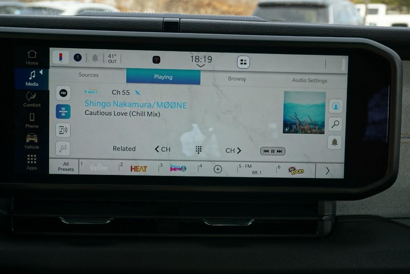 Jeep Wrangler Vehicle Full-screen Gallery Image 45