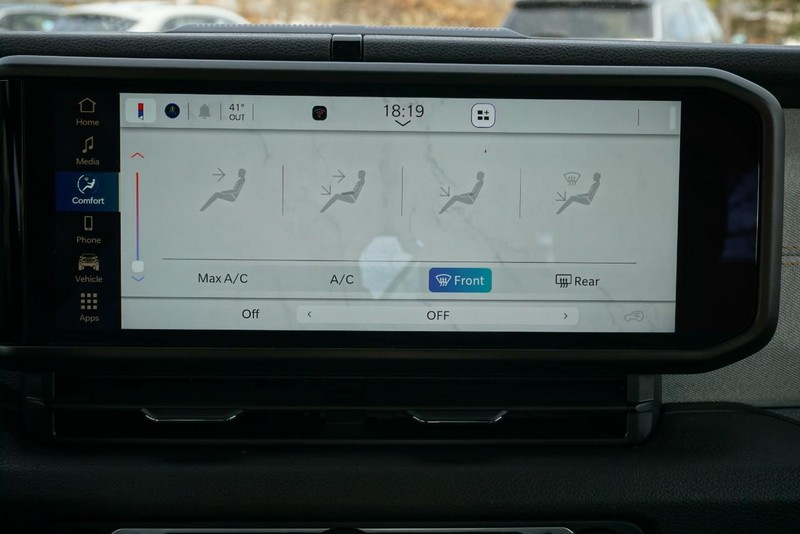 Jeep Wrangler Vehicle Full-screen Gallery Image 47