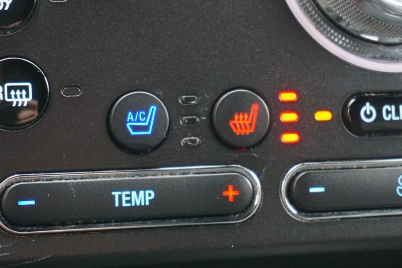 Ford Explorer Vehicle Full-screen Gallery Image 44