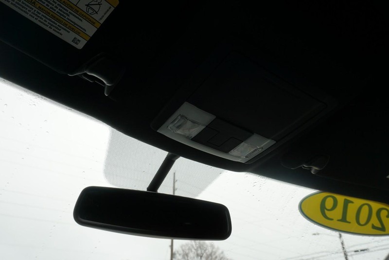 Ford Explorer Vehicle Full-screen Gallery Image 53