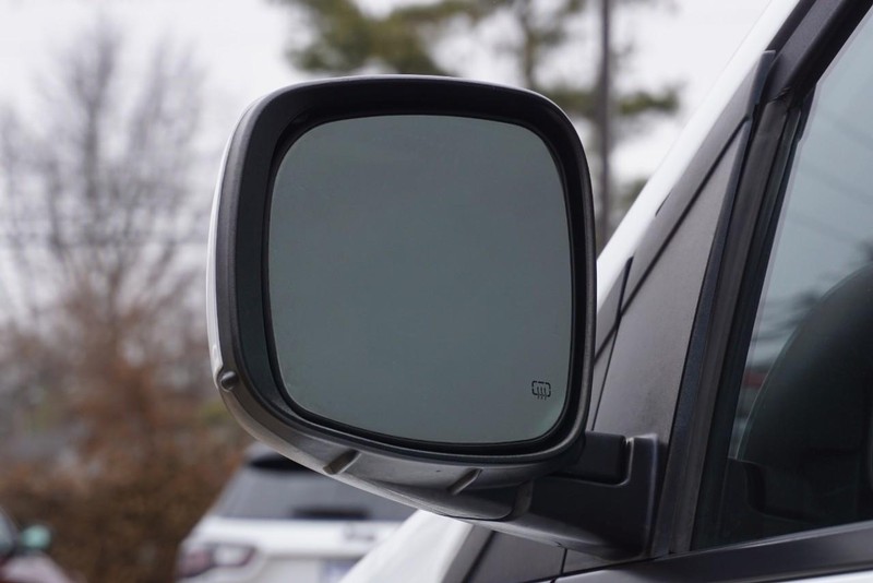 Dodge Grand Caravan Vehicle Full-screen Gallery Image 15