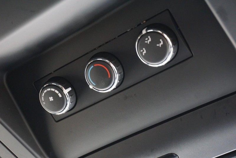 Dodge Grand Caravan Vehicle Full-screen Gallery Image 35