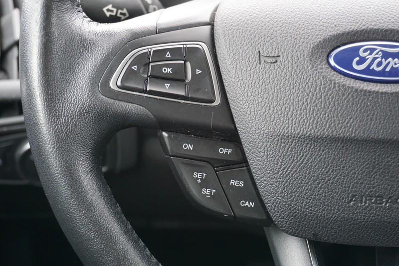 Ford Focus Vehicle Full-screen Gallery Image 33