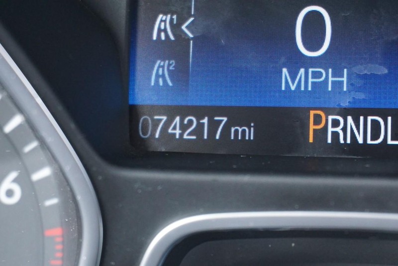 Ford Focus Vehicle Full-screen Gallery Image 36