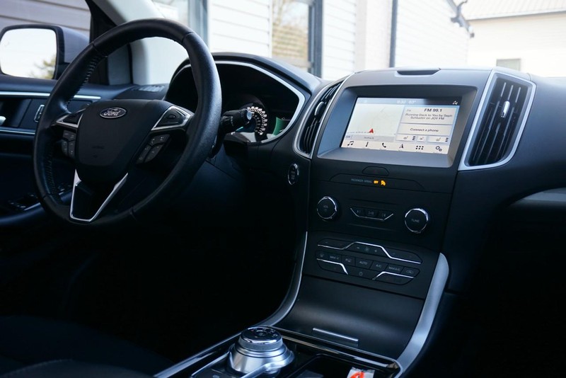 Ford Edge Vehicle Full-screen Gallery Image 34