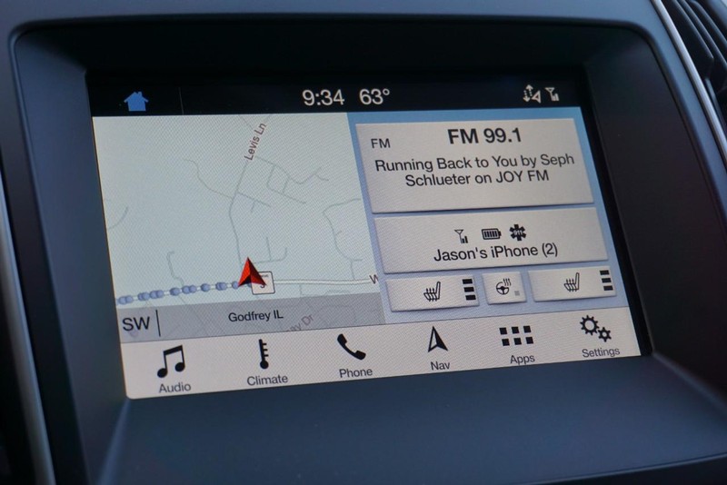 Ford Edge Vehicle Full-screen Gallery Image 40