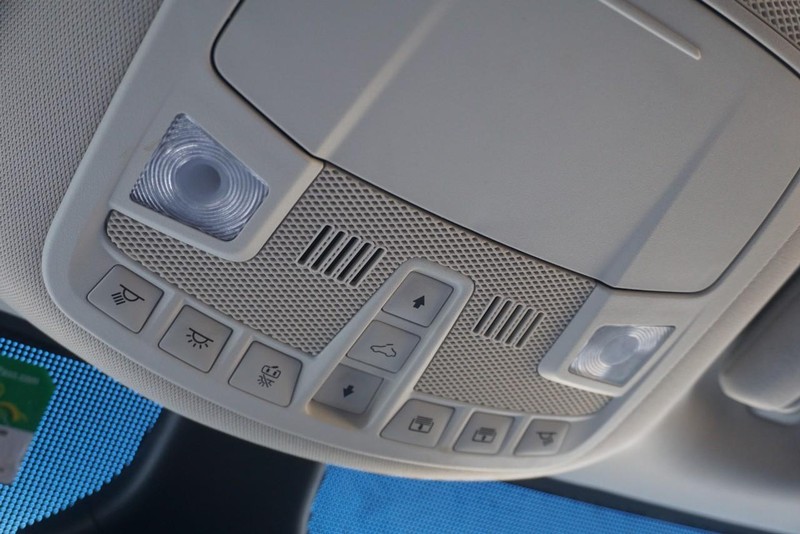 Ford Edge Vehicle Full-screen Gallery Image 57