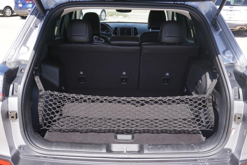 Jeep Cherokee Vehicle Full-screen Gallery Image 22