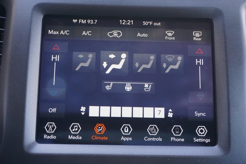 Jeep Cherokee Vehicle Full-screen Gallery Image 51