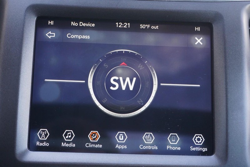 Jeep Cherokee Vehicle Full-screen Gallery Image 56