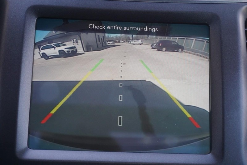 Jeep Cherokee Vehicle Full-screen Gallery Image 57