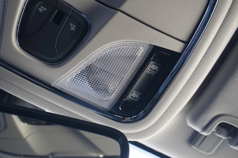 Jeep Cherokee Vehicle Full-screen Gallery Image 60