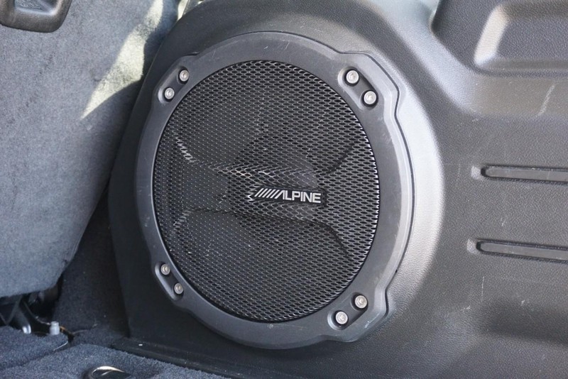 Jeep Wrangler Vehicle Full-screen Gallery Image 24