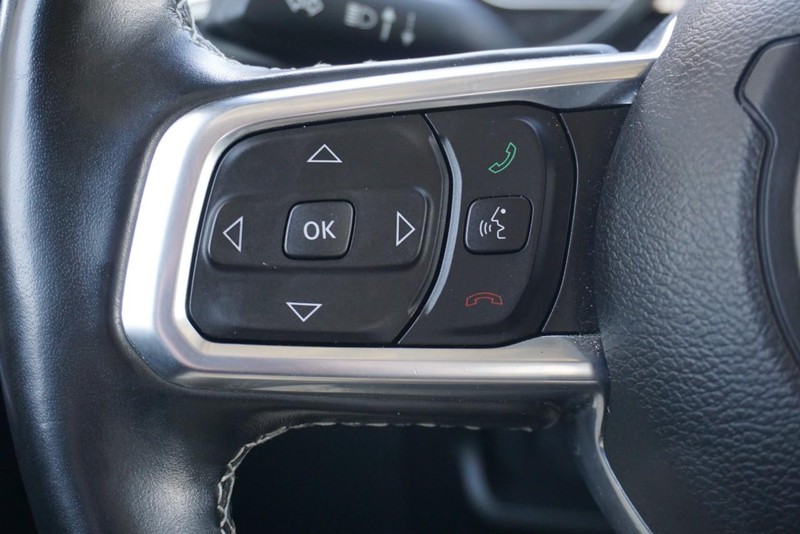 Jeep Wrangler Vehicle Full-screen Gallery Image 38