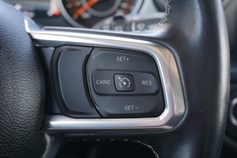 Jeep Wrangler Vehicle Full-screen Gallery Image 39