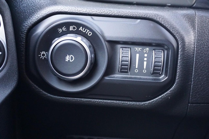 Jeep Wrangler Vehicle Full-screen Gallery Image 41