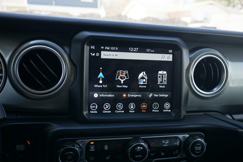 Jeep Wrangler Vehicle Full-screen Gallery Image 42