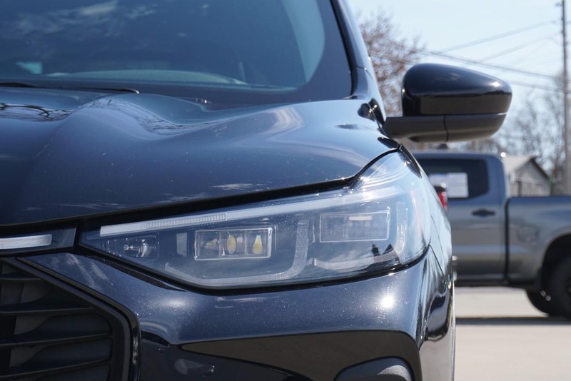 Ford Escape Vehicle Full-screen Gallery Image 10