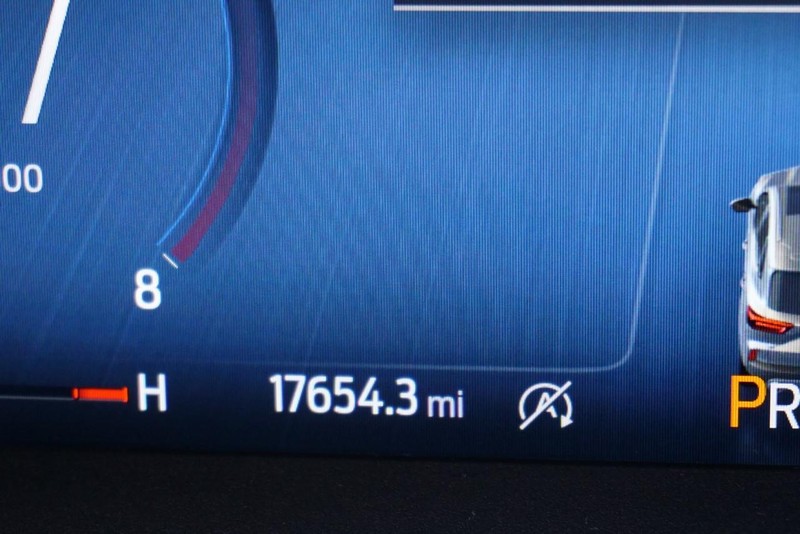 Ford Escape Vehicle Full-screen Gallery Image 40