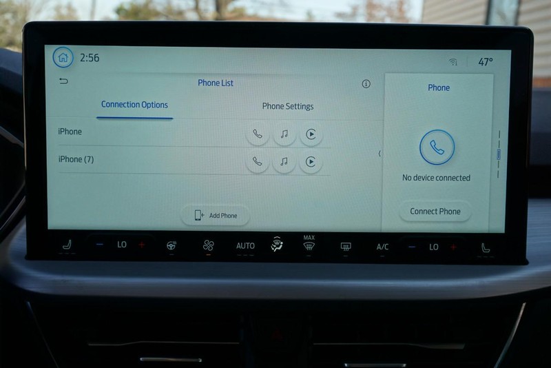 Ford Escape Vehicle Full-screen Gallery Image 49