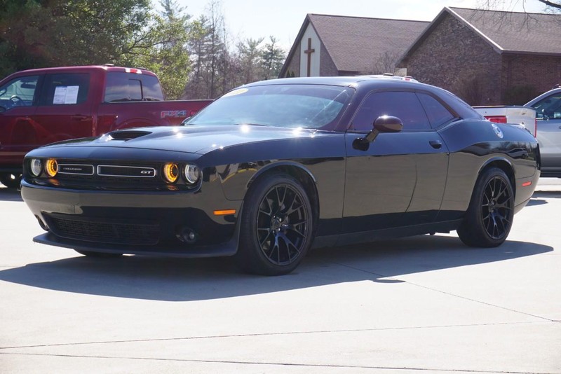 Dodge Challenger Vehicle Full-screen Gallery Image 07